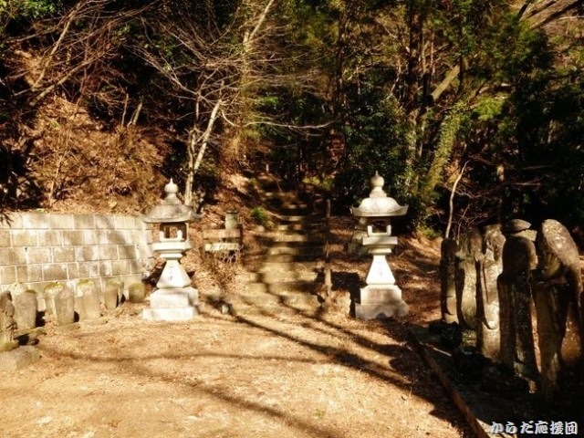 丹沢ハイキングナナメ歩き － 浄発願寺